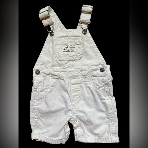 Carter’s Short Overall Outfit - Picture 3 of 4